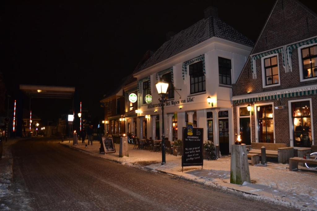 Stadsherberg 'Het Wapen Van Ijlst' Hotel Luaran gambar