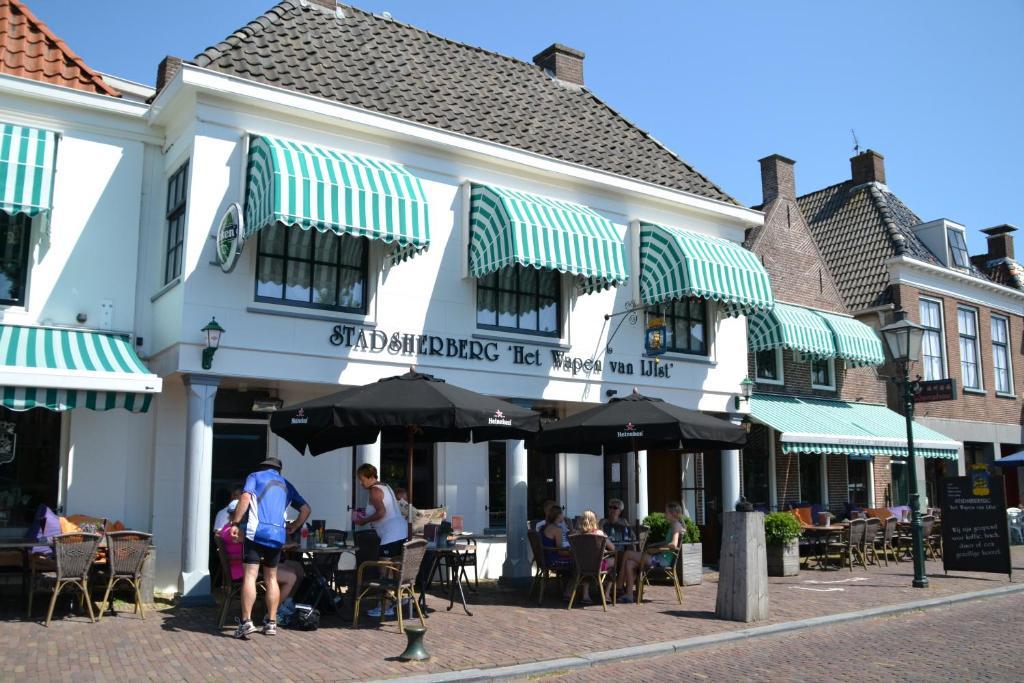 Stadsherberg 'Het Wapen Van Ijlst' Hotel Luaran gambar